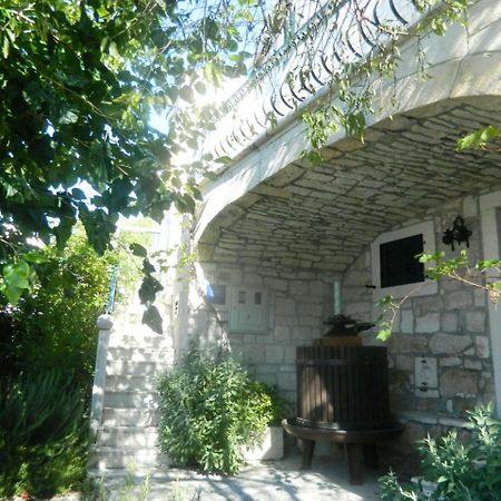 ברלה Villa Nikola מראה חיצוני תמונה