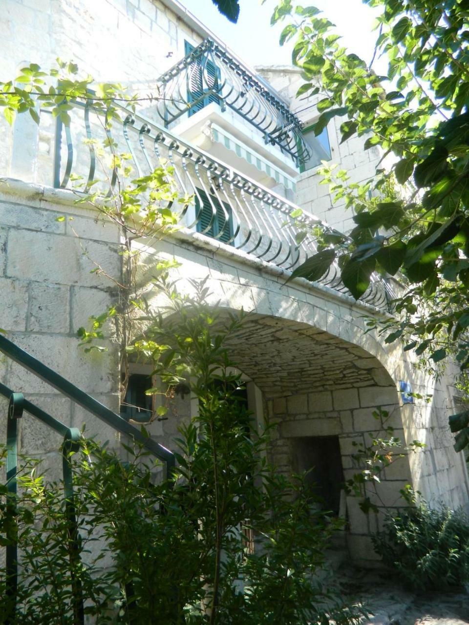 ברלה Villa Nikola מראה חיצוני תמונה